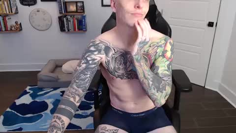 MikahisHung online show from 12.11.24