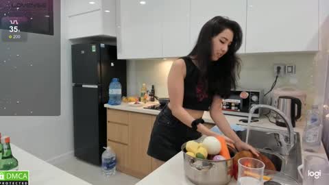 Miko now i live in Vietnam online show from 02.18.25