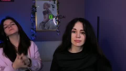 Mika online show from 12.19.25