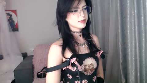 Snapshot of mikasawaifu chatting on 09.15.25 MikasaWaifu online show from 09.15.25
