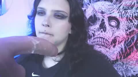 Mika online show from 04.14.26