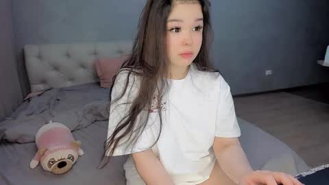 Snapshot of mikasssu chatting on 01.05.25 mikasssu online show from 01.05.25