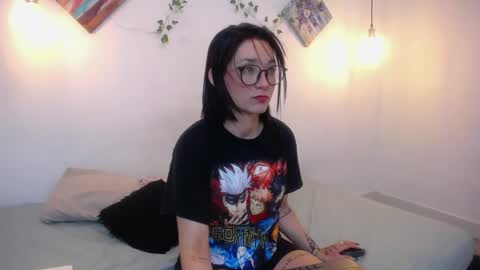 Snapshot of mikaza_akerman chatting on 05.11.26 mikaza online show from 05.11.26