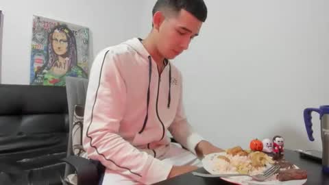 Snapshot of mike3xxx chatting on 10.19.25 mike3xxx online show from 10.19.25