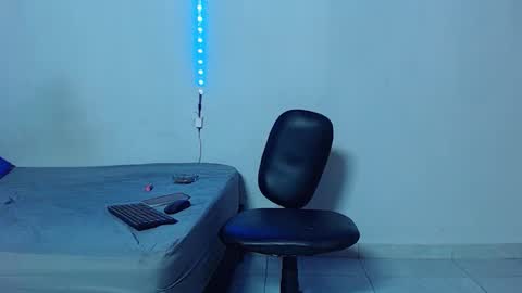 Mike IMDEPENDIENT MODEL online show from 10.30.25