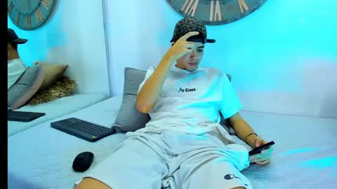 Snapshot of mike_0233 chatting on 02.06.25 Mike 0233 online show from 02.06.25