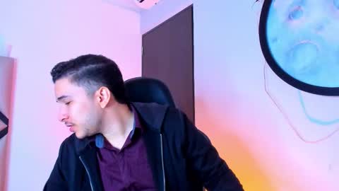 Snapshot of mike_256 chatting on 11.13.25 Mike online show from 11.13.25