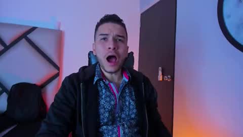 Snapshot of mike_256 chatting on 11.18.25 Mike online show from 11.18.25