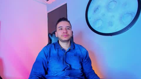 Snapshot of mike_256 chatting on 11.26.25 Mike online show from 11.26.25