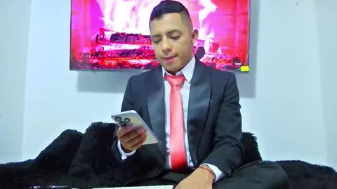 Snapshot of mike_fetiche chatting on 11.28.25 mike_fetiche online show from 11.28.25