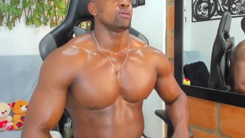 Snapshot of mike_kilian1 chatting on 01.28.25 mike kilian1 online show from 01.28.25