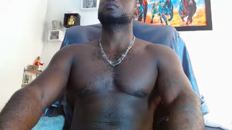 Snapshot of mike_kingcum chatting on 02.13.25 mike online show from 02.13.25
