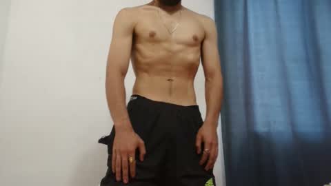 Snapshot of mike_leonrey22 chatting on 11.22.25 mike_leonrey22 online show from 11.22.25