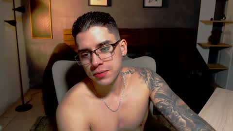 Snapshot of mike_montoya chatting on 04.22.26 Mike Montoya online show from 04.22.26