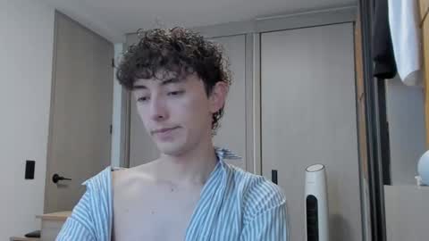 Snapshot of mikebelf4 chatting on 09.11.25 Mikebelf4 online show from 09.11.25