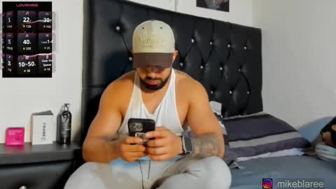 Snapshot of mikeblaree chatting on 02.17.26 mikeblaree online show from 02.17.26