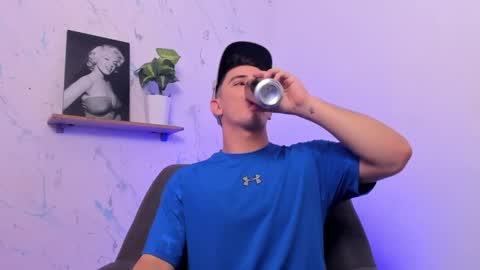 Snapshot of mikecooper_ chatting on 01.30.25 Mike Cooper online show from 01.30.25