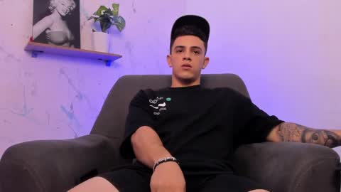 Snapshot of mikecooper_ chatting on 02.21.25 Mike Cooper online show from 02.21.25