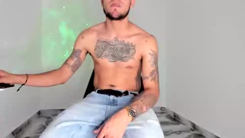 Snapshot of mikee_scooth chatting on 02.19.26 mikee_scooth online show from 02.19.26