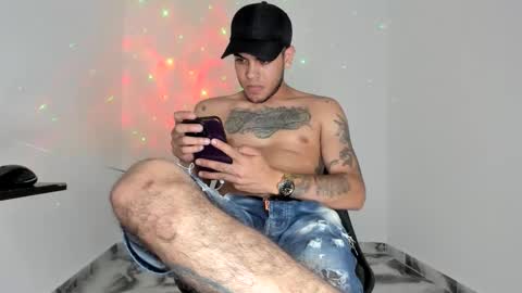 mikee_scooth online show from 05.06.26