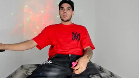mikee_scooth online show from 05.19.26