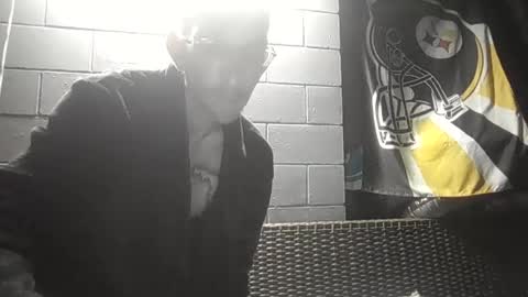 Snapshot of mikenquinn chatting on 06.16.26 mikenquinn online show from 06.16.26