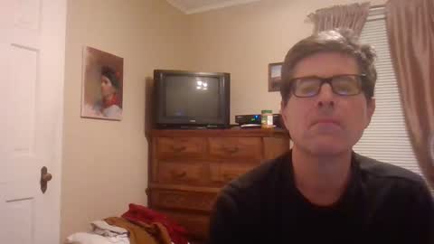 Snapshot of mikewulds chatting on 02.15.25 Mike online show from 02.15.25