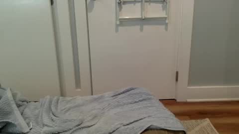 Snapshot of mikey03030303 chatting on 01.24.25 versaboy online show from 01.24.25