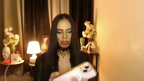 Mistress MikeyAlawi online show from 01.25.25
