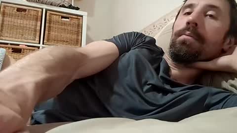 Snapshot of mikeyboy6666 chatting on 12.21.24 Mikey Boy online show from 12.21.24