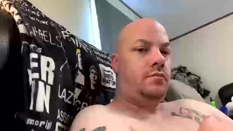 Snapshot of mikeylikesit2222 chatting on 10.19.25 mikeylikesit2222 online show from 10.19.25