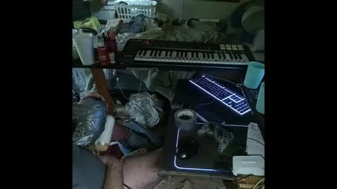 Mikey online show from 12.04.24