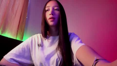 Snapshot of mikeyvioleta chatting on 03.08.25 VIOLETAMIKE online show from 03.08.25