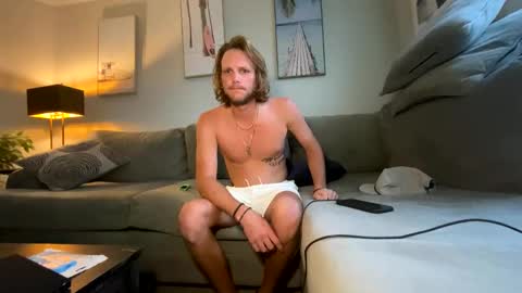 mikeywhite123 online show from 09.28.25