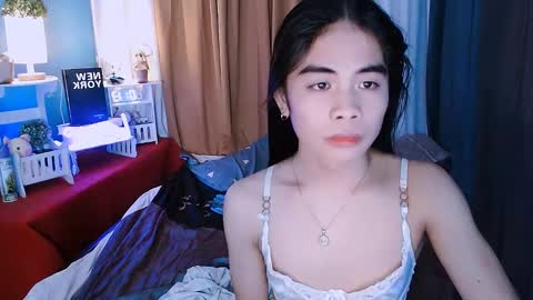 Snapshot of mikhaylaanderson chatting on 12.10.24 Mikhayla online show from 12.10.24