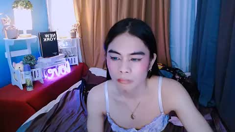 Snapshot of mikhaylaanderson chatting on 12.13.24 Mikhayla online show from 12.13.24