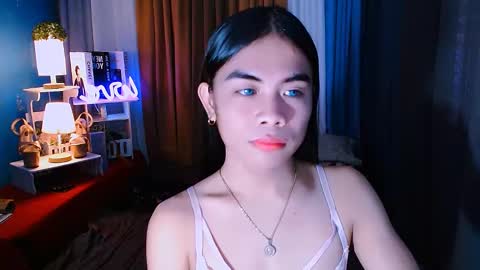 Snapshot of mikhaylaanderson chatting on 01.14.25 Mikhayla online show from 01.14.25