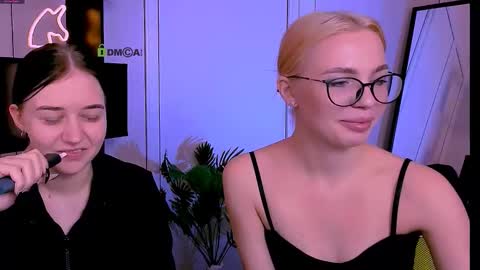 miki_ti online show from 10.27.25