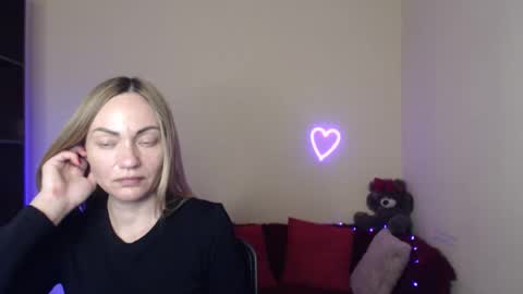 Snapshot of mikkey_mouse8 chatting on 04.19.26 Adalina online show from 04.19.26