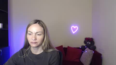 Snapshot of mikkey_mouse8 chatting on 05.09.26 Adalina online show from 05.09.26