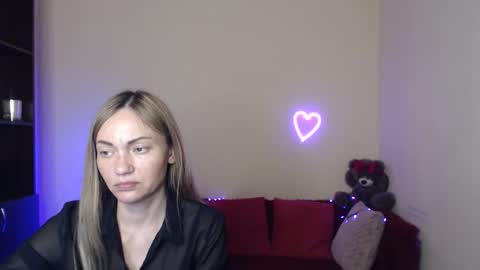 Snapshot of mikkey_mouse8 chatting on 05.16.26 Adalina online show from 05.16.26