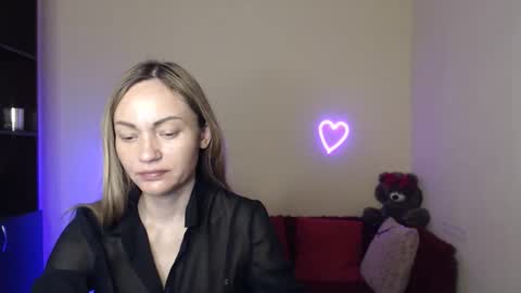 Snapshot of mikkey_mouse8 chatting on 05.23.26 Adalina online show from 05.23.26