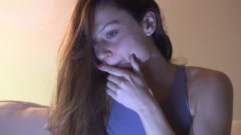 Maaike online show from 01.22.25