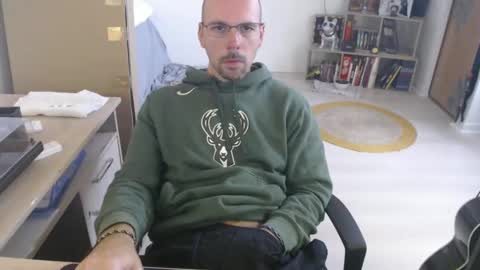 mikmik91 online show from 10.16.25