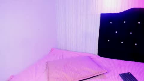   miku katsuragi  online show from 10.08.25