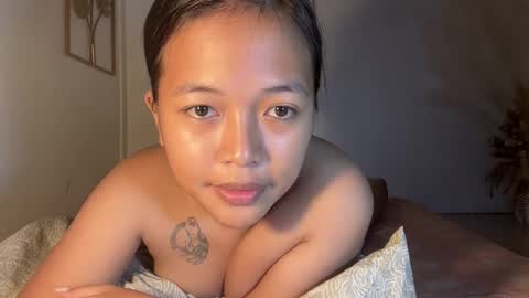 Snapshot of mikyla_shua chatting on 10.13.25 MommyMikyla online show from 10.13.25