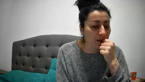 Snapshot of mikyloveu chatting on 02.05.26 Mikyloveu online show from 02.05.26