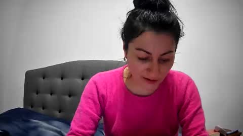 Snapshot of mikyloveu chatting on 02.18.26 Mikyloveu online show from 02.18.26