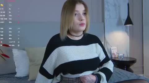 Snapshot of mila_blum chatting on 04.29.26 mila_blum online show from 04.29.26