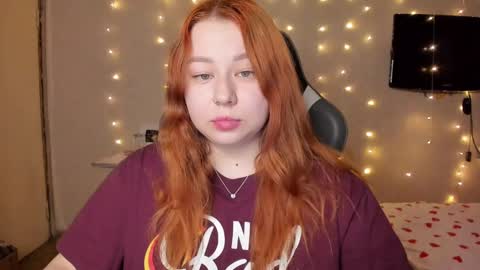 Snapshot of mila_foxxxy chatting on 03.03.25 Mila shy sensual person online show from 03.03.25